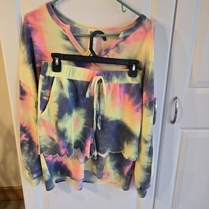 Bi Bi Tie-Dye Lounge Set